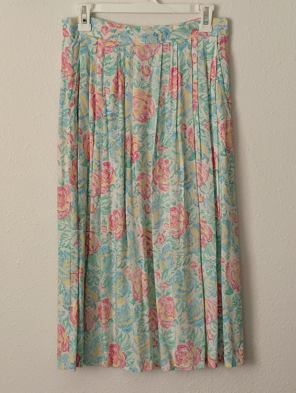 Vintage Pointillism Floral Print Skirt in Pink, Yellow, Blue, and Green